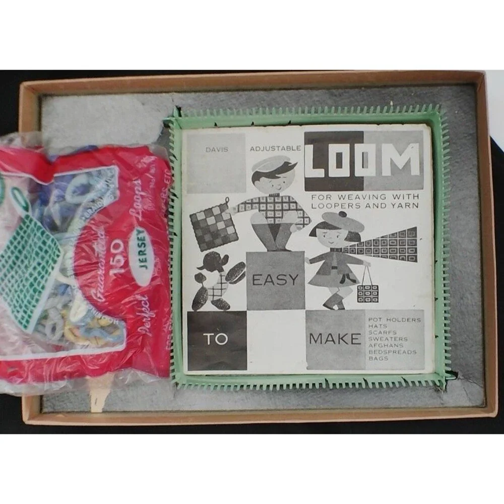 Vintage Davis Adjustable Weaving Loom w/Original Box  1950's #602